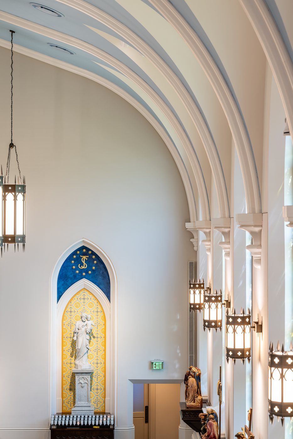 St. Clare aisle arches